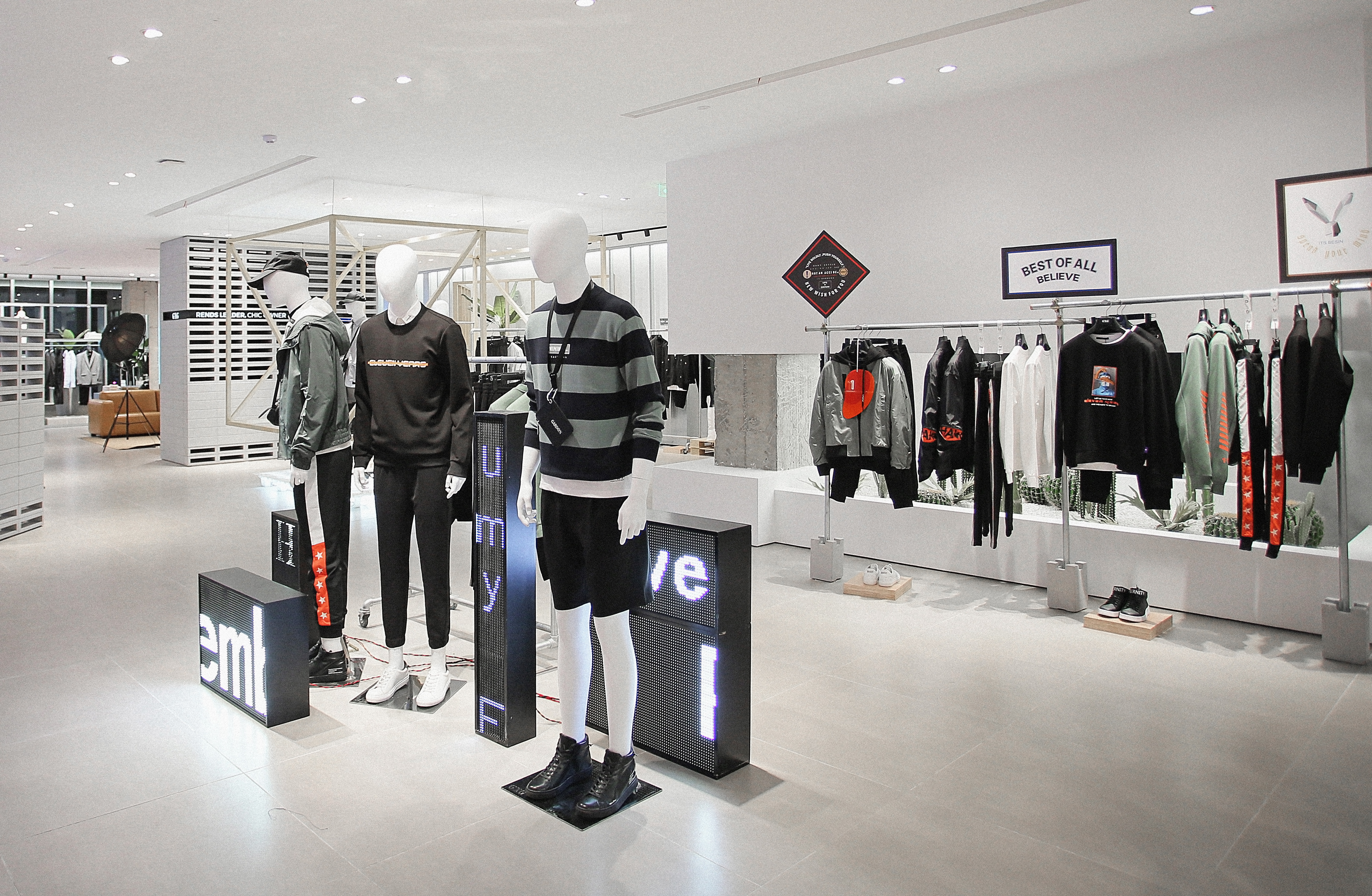 合肥繁华购物街的 CUCH 时尚空间-14