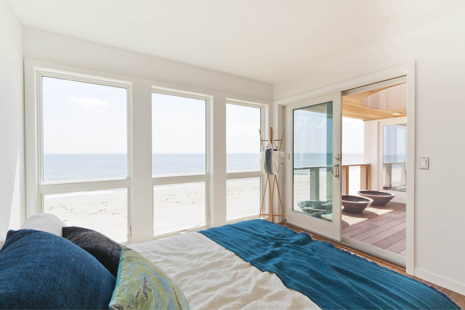 Dune Road Beach House  Resolution 4 Architecture-39