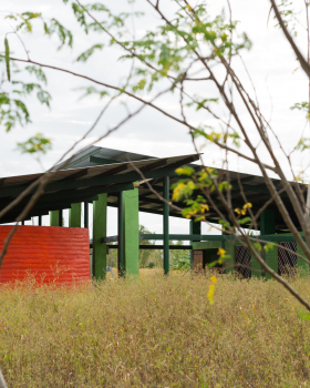 El Jicarito School / knitknot architecture