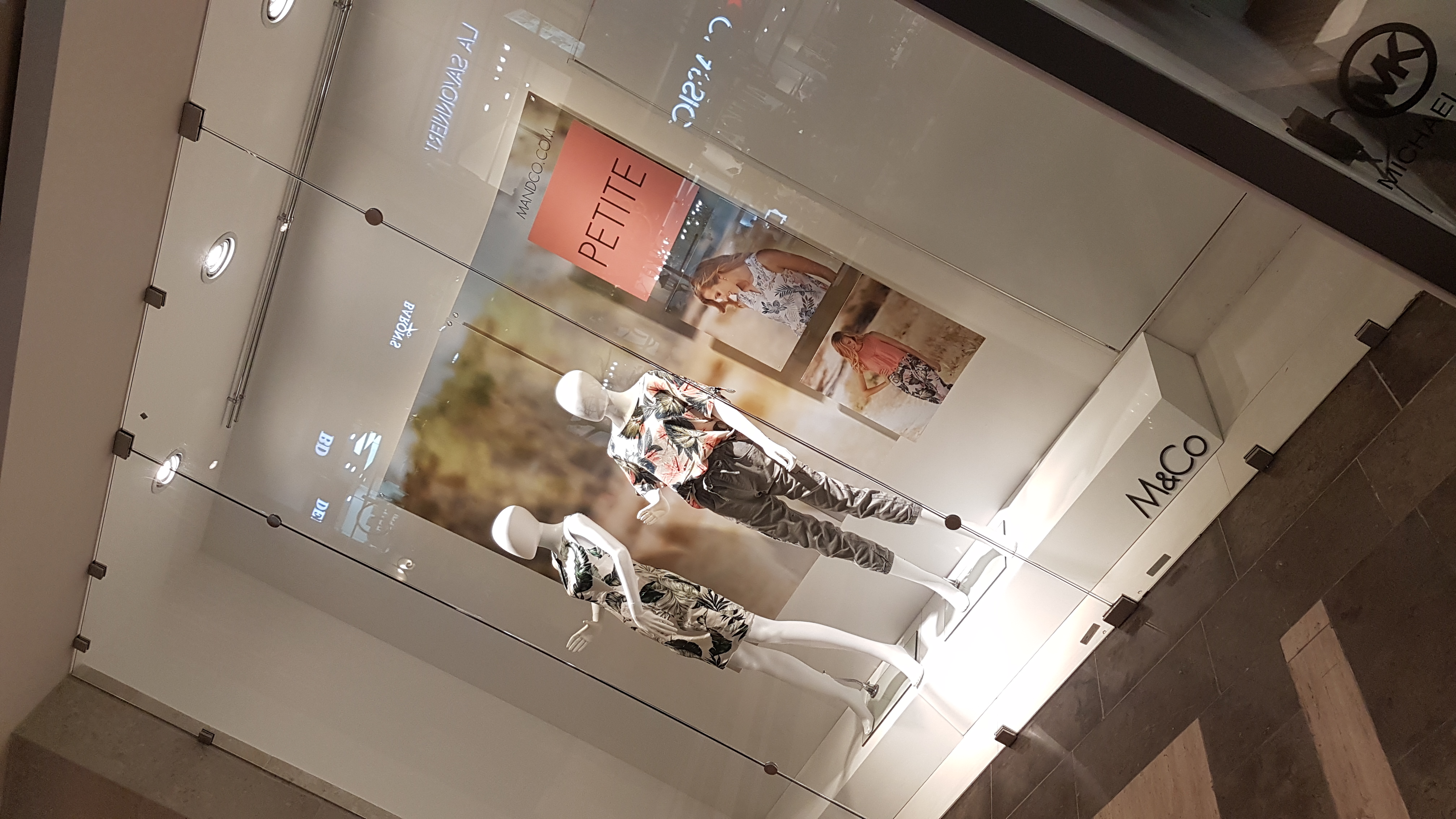 Guatemala M&Co 购物商场-23