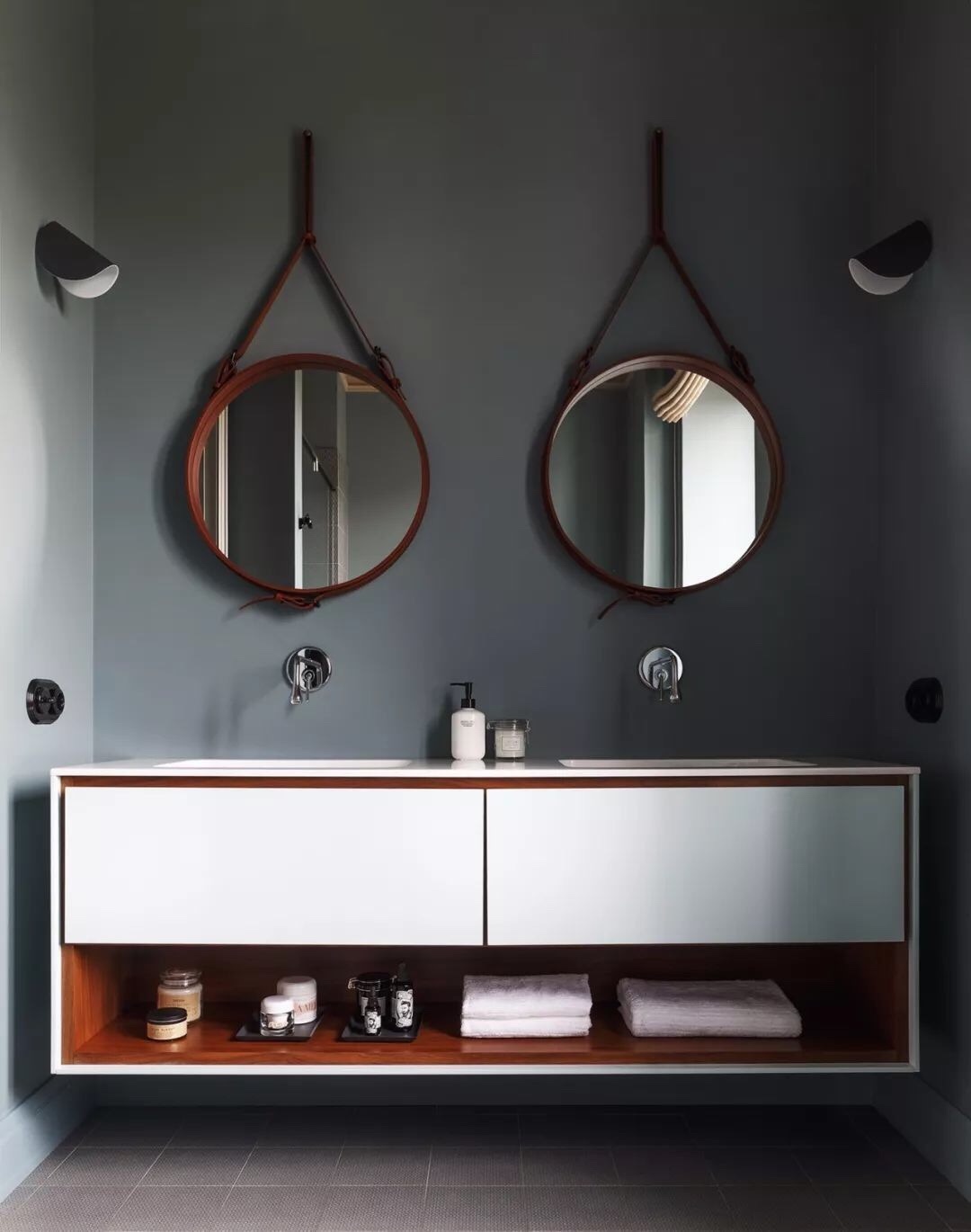 莫斯科现代风公寓设计，刚柔并重的艺术宅邸-57