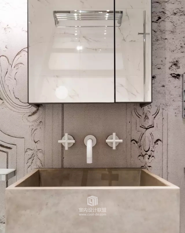 软装陈设如此精彩的基辅公寓-21