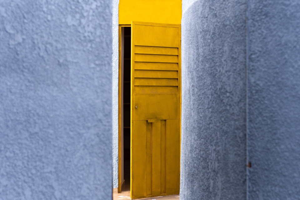 蓝色建筑 | 科特迪瓦可持续社区图书馆-27