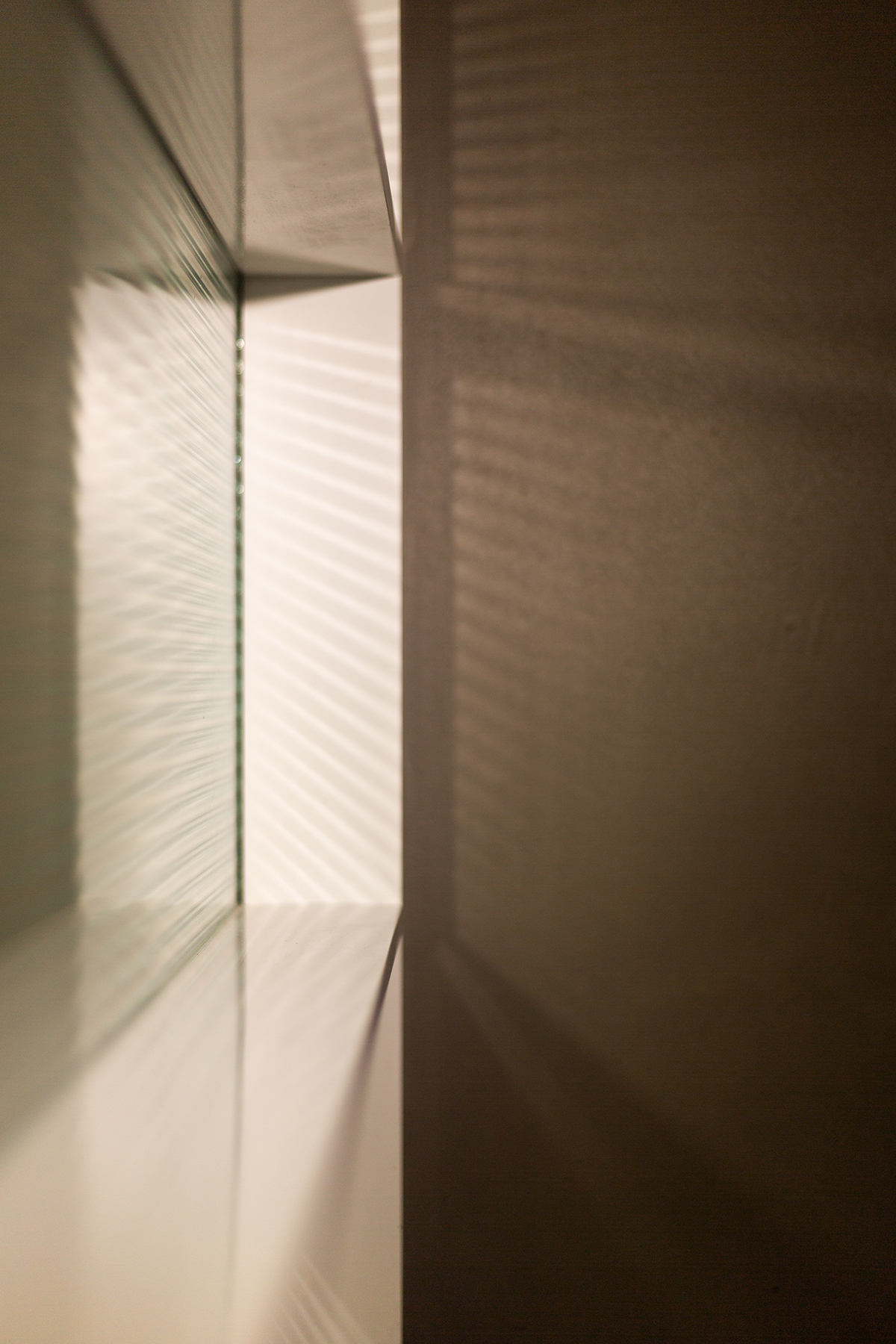 极简自然光下的开放办公空间-43