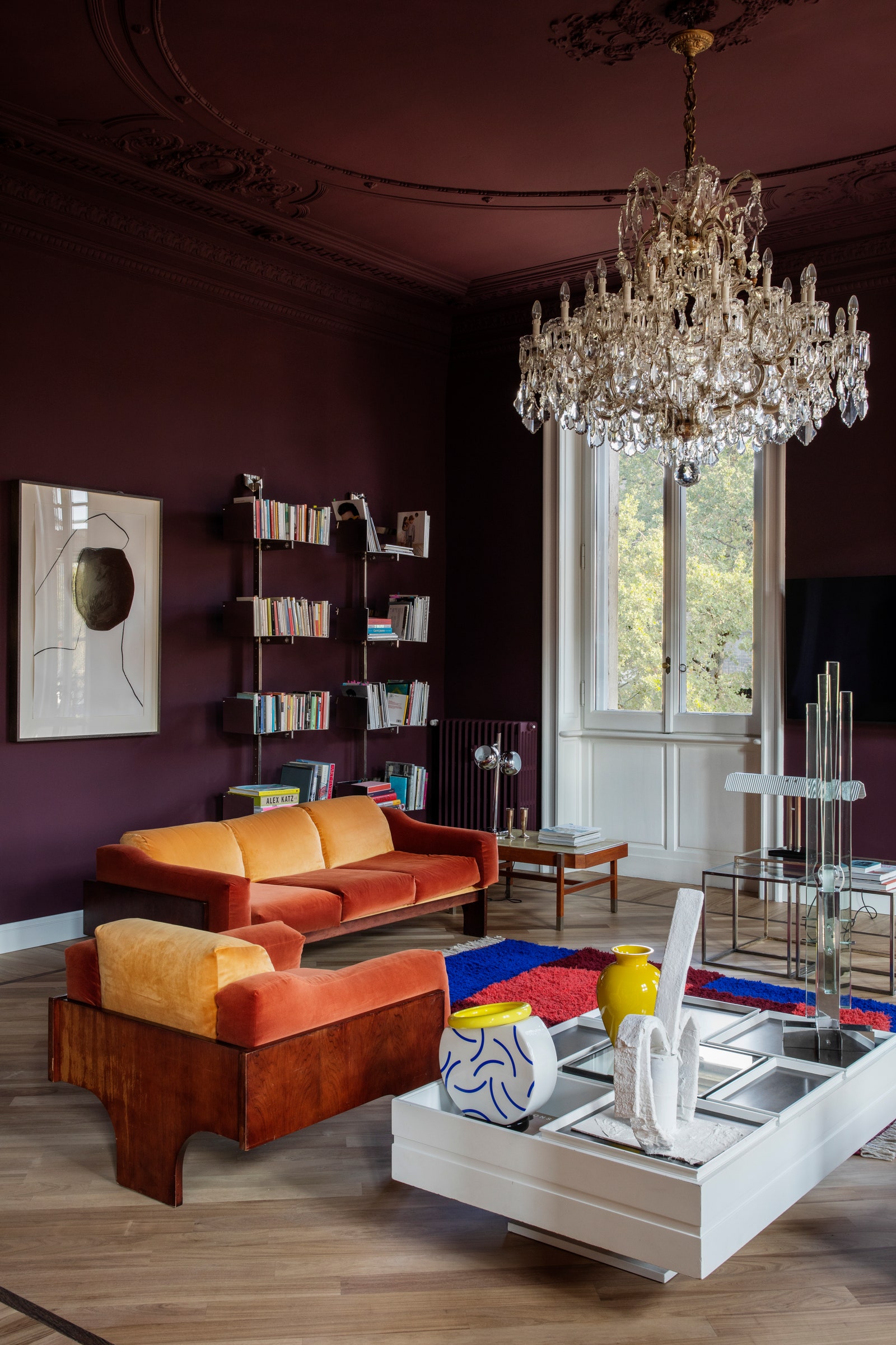 米兰时尚继承者的梦幻之家 | 色彩斑斓的现代城堡-11