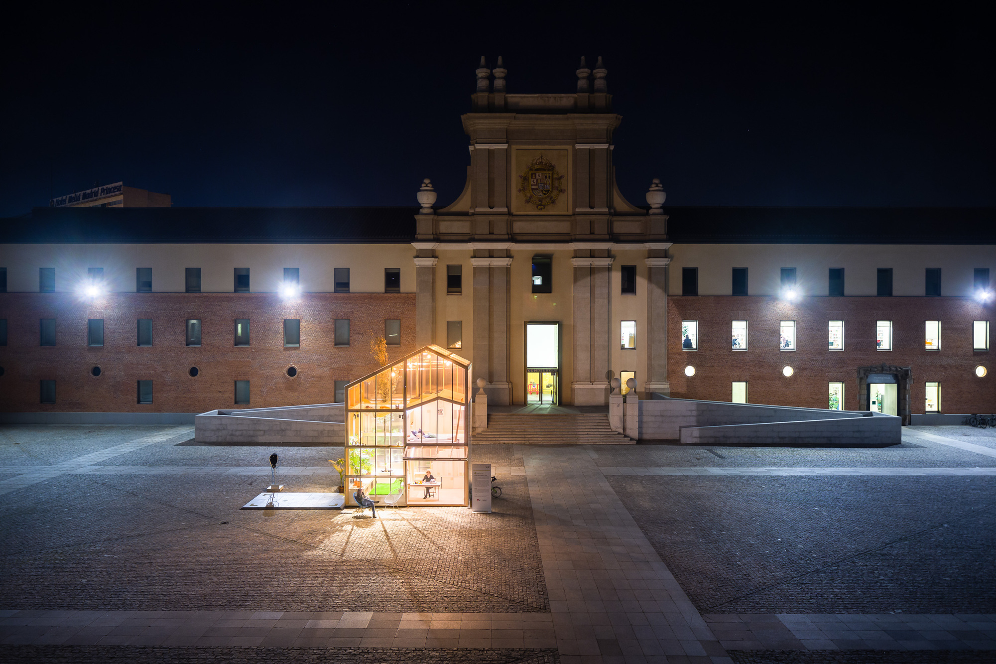 Urban House Installation / MYCC-27