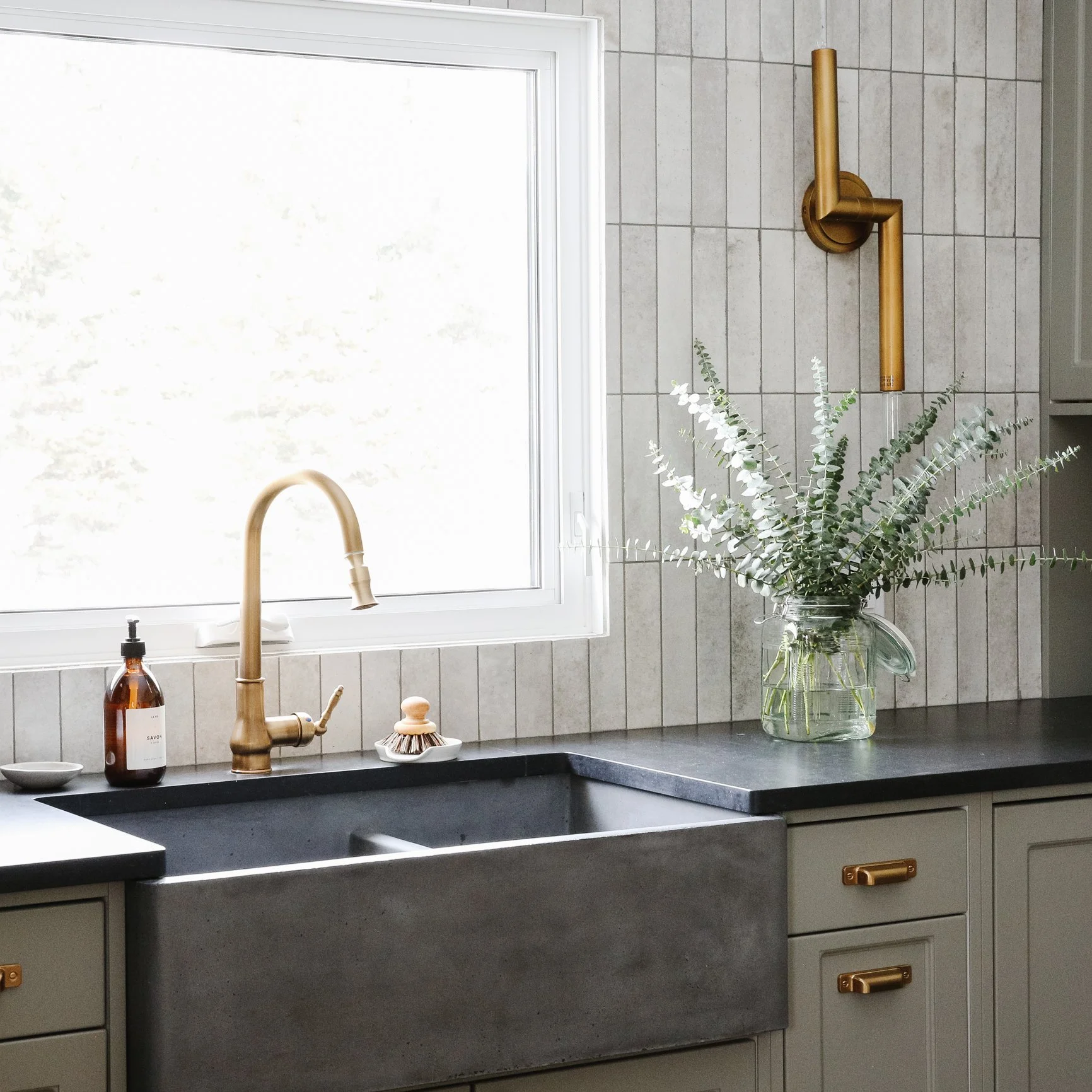 Farmer's Daughter Interiors & Design  - Midcentury Farmhouse -14