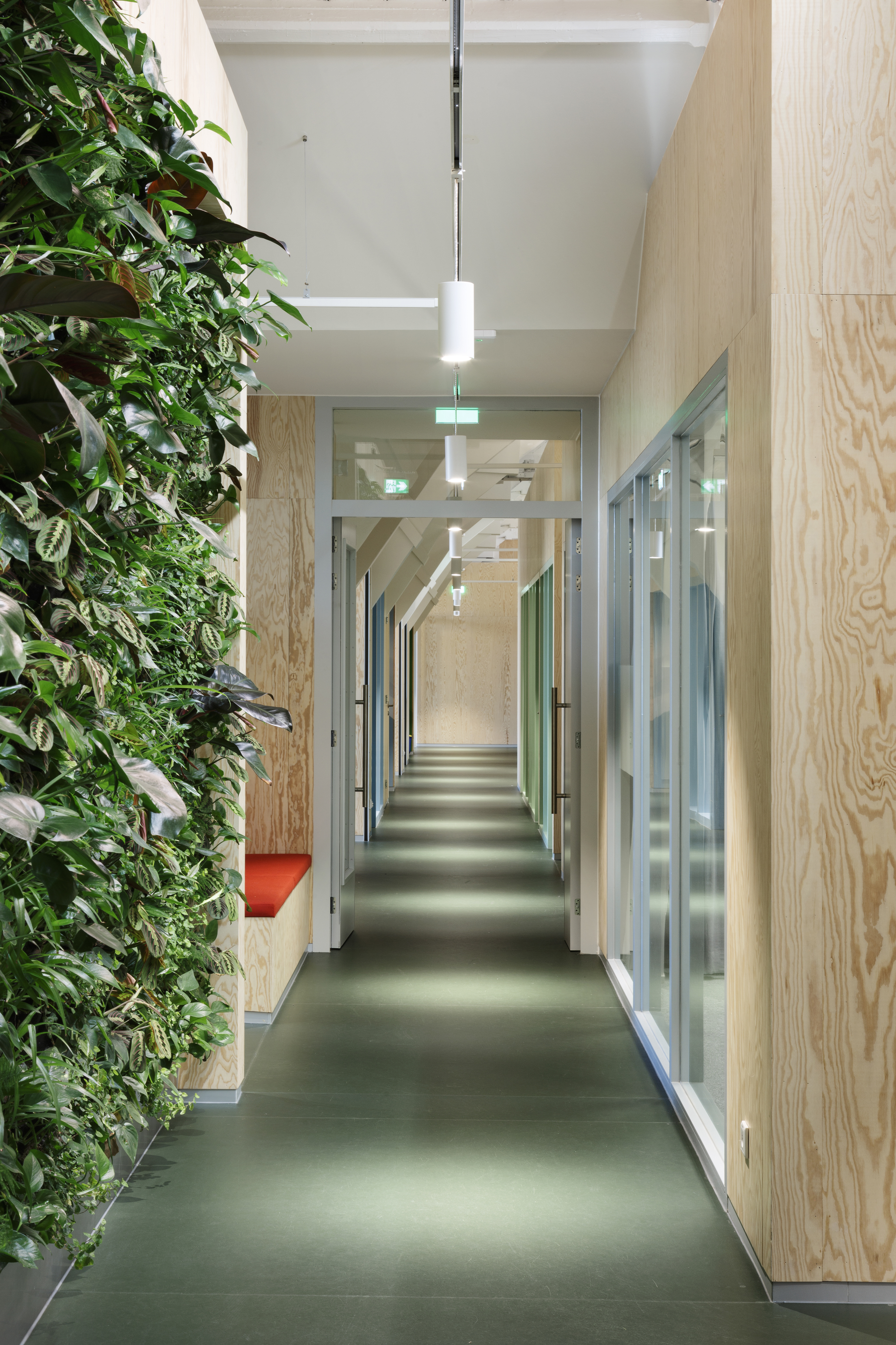 历史与未来交融的办公空间——Upfield 办公室“阁楼”-25