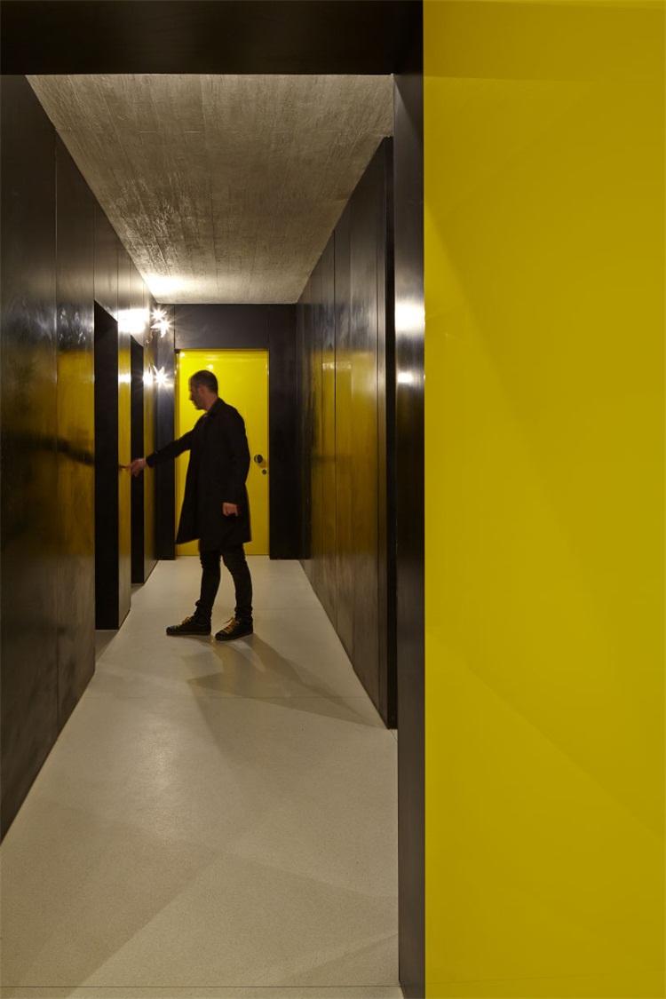 豪华别墅 现代风格Open and transparent to the city-9