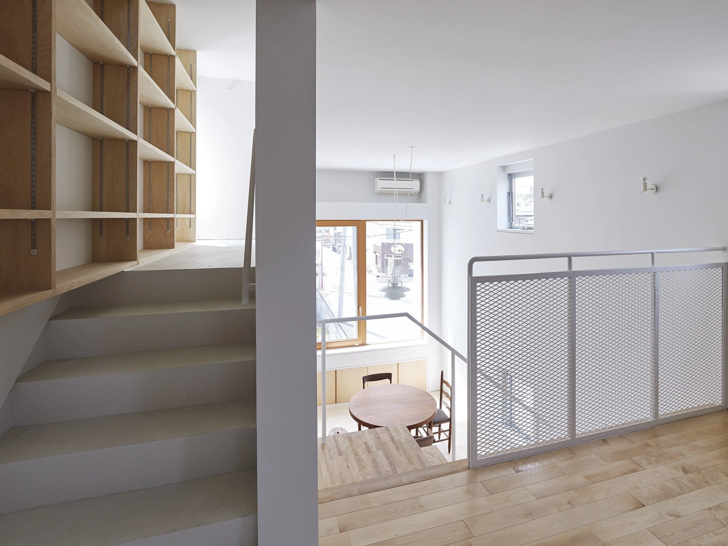 Sendai 山间“horizontal house”-24