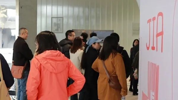 真叫卢俊：保租房这么做差不多已经到顶了-49