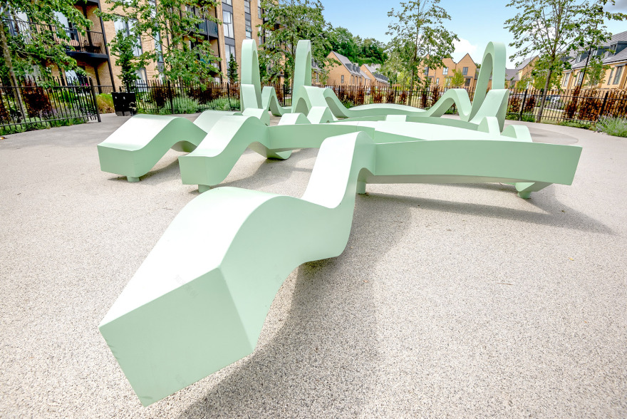 《狂野之生》· 历史遗址上的互动公共艺术装置丨英国丨NEON-61