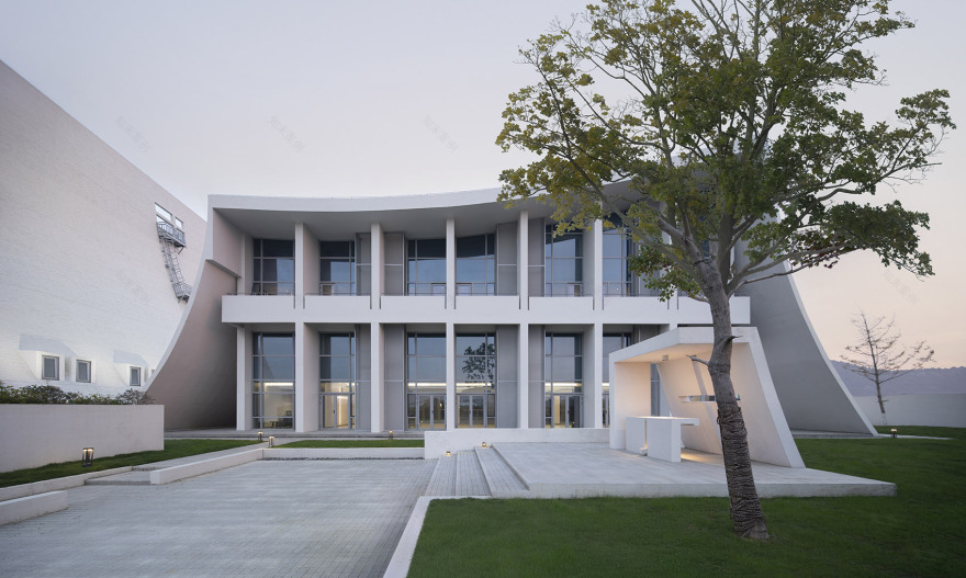 “田野之帆,心灵之舟”象山鹤浦天主教堂丨中国宁波丨中国美术学院风景建筑设计研究总院有限公司-4