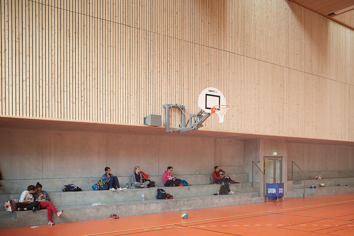 德国莱昂尼斯区城市开发区多功能运动场设计-25