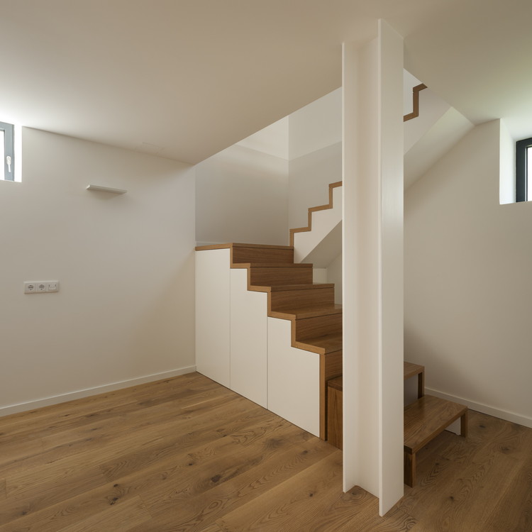 葡萄牙波尔图“Casa Vilarinha”半独立房屋修复与扩建-13