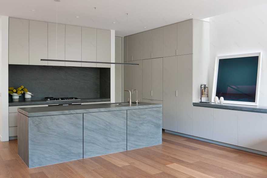 融入自然的私人庭院住宅-30