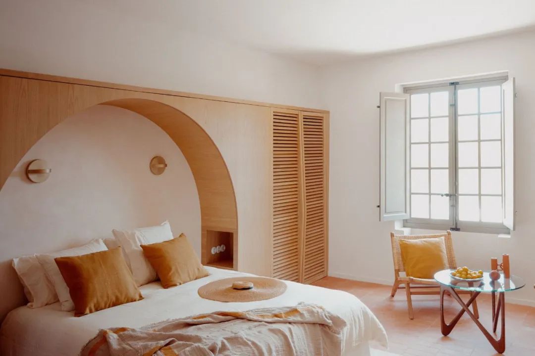 普罗旺斯葡萄园古老城堡重建丨建筑师Amelia Tavella-24