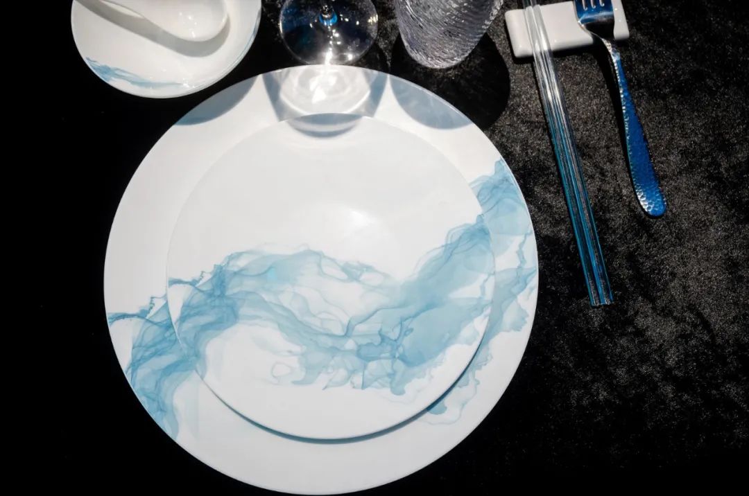 重庆 600㎡概念餐厅“云兮”水墨云雾的梦幻空间-47