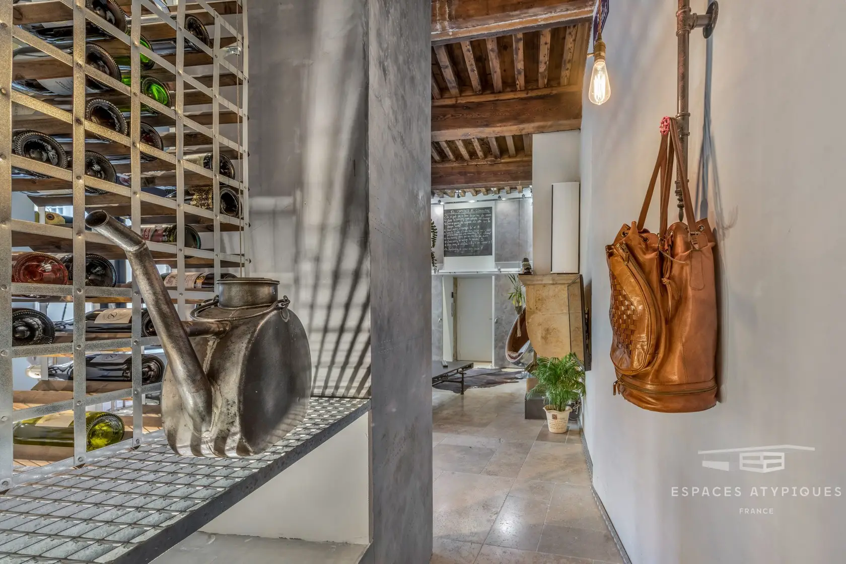 工业风改造 | 98 平米典型里昂公寓的重生-11