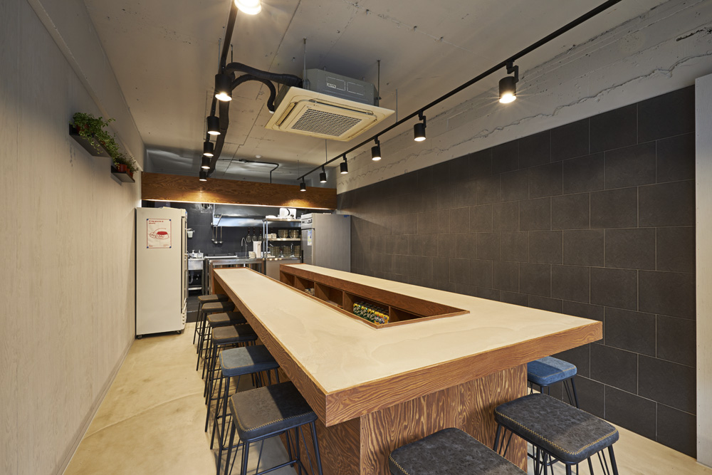 10 坪极简白屋，展现温馨家居魅力-3