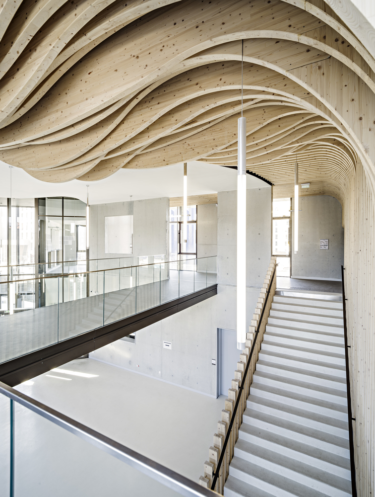 法国LycéeLa Plaine中学-31