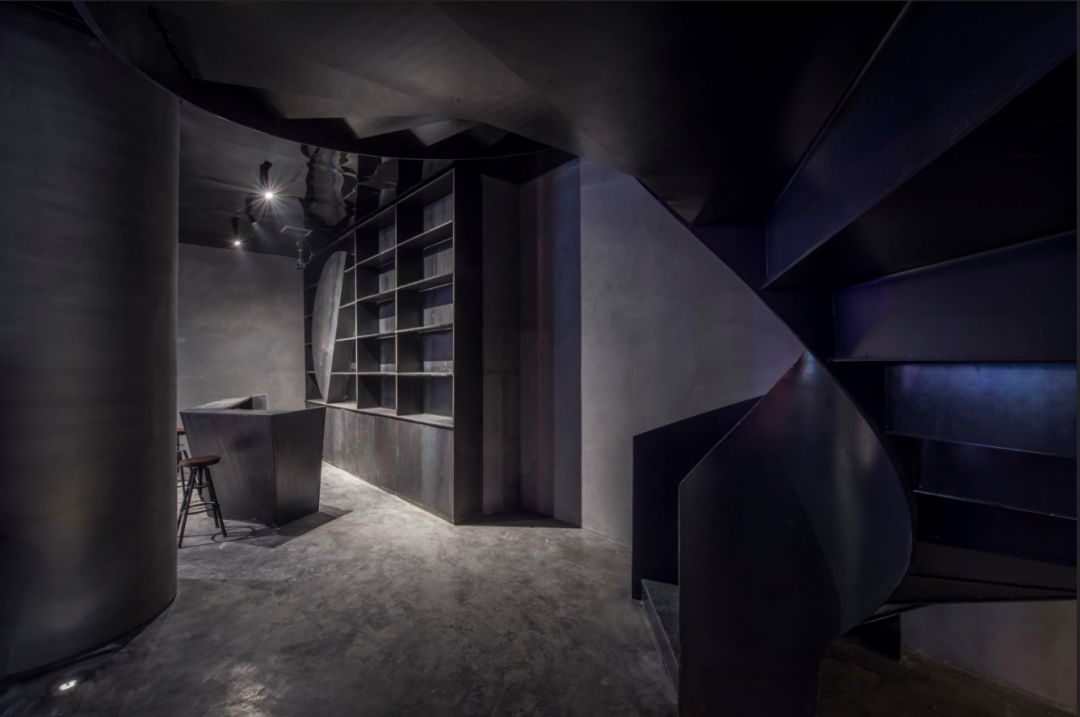 黑空间 | 英伦买手店的极简设计美学-49