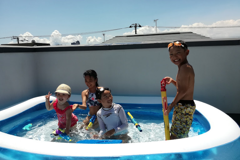 開放感とプライバシーを両立すみずみまで陽光が行き渡る光庭が導く心地よい空間 | Architecture | 100%LiFE-17