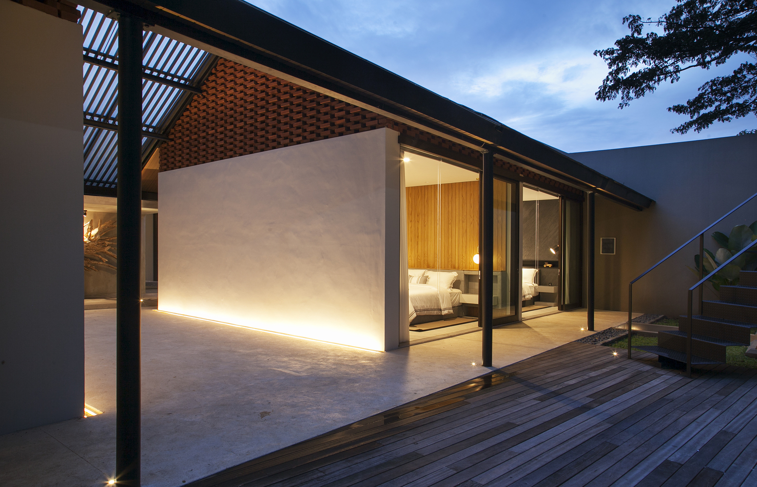 印尼马朗绿色梯田住宅 | 自然通风与光线的巧妙融合-64