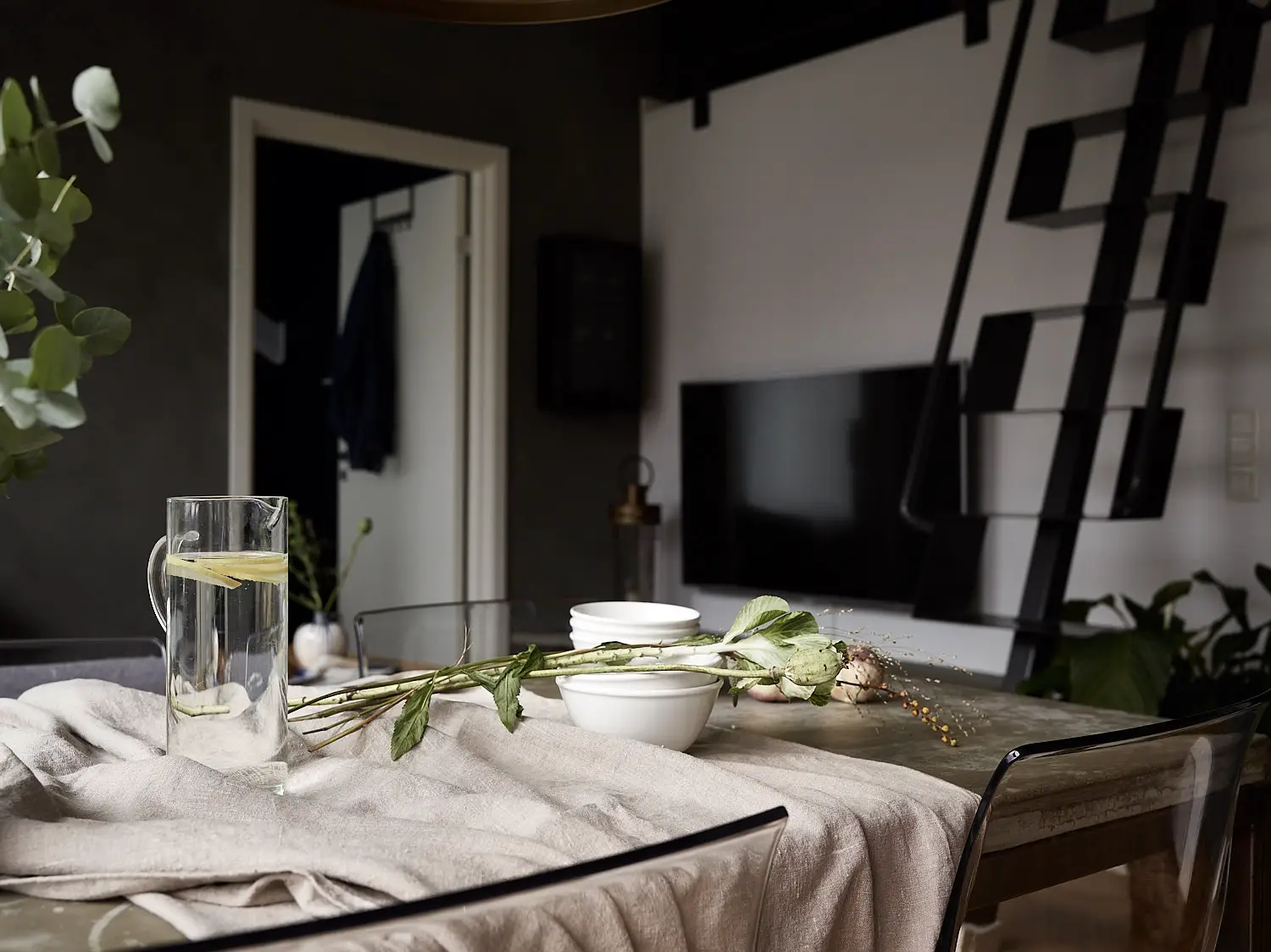 30 平小户型变身复古工业风 loft-4