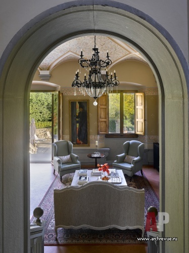 意大利托斯卡纳带壁画历史别墅修复丨娜塔莉亚·潘秋希娜-28