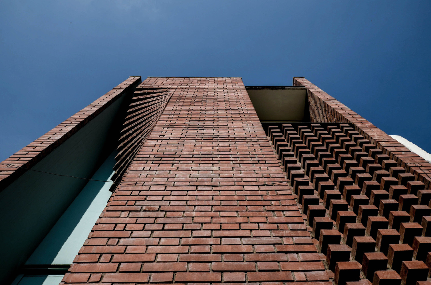 砖墙幕布 · 小空间大创意的办公室设计-42