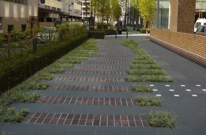 花园铺装的艺术 | 选材与设计的完美融合-28