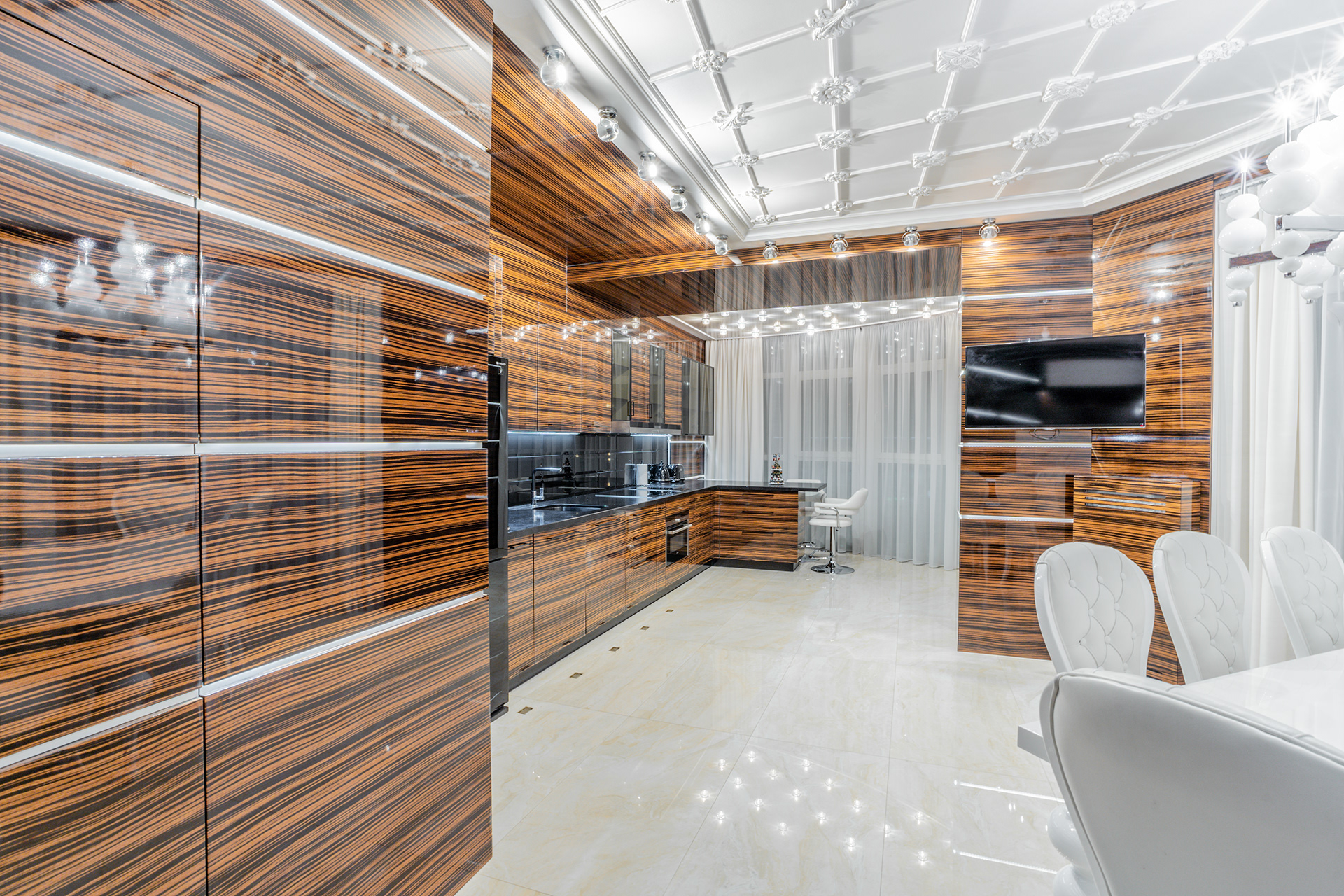 Novopechersʹki Lypky, Kyiv, 2020-5