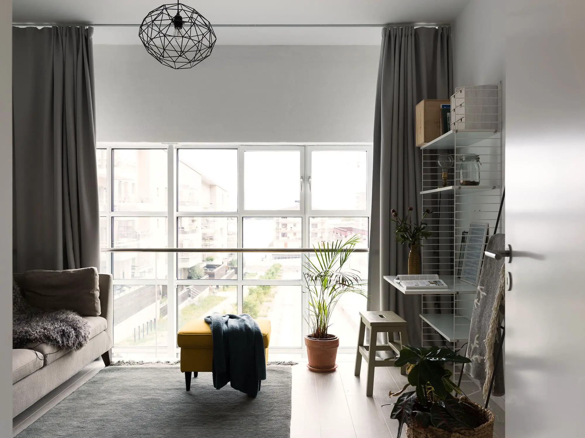 海滨工业风复式公寓设计-10