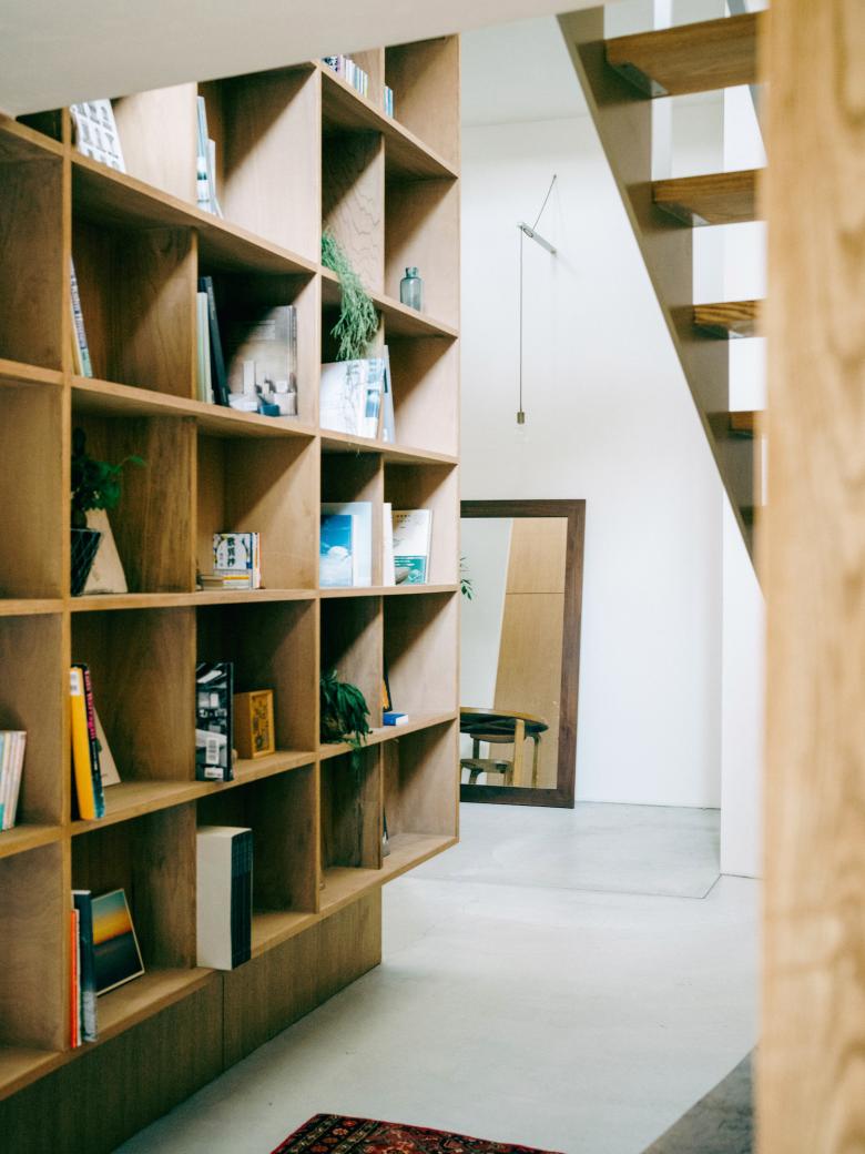 邸宅巣箱 / 早坂直貴+斧田裕太丨道のりを織り込んだ家丨日本-16