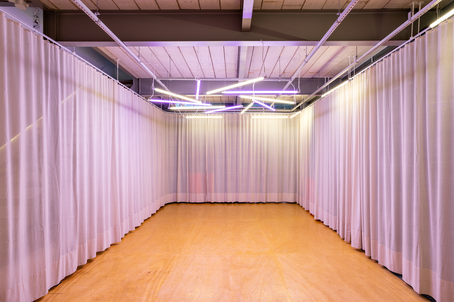 液态之家 · 将私人住宅转变为艺术创作的共享空间丨巴西圣保罗丨Julia Feldens-63