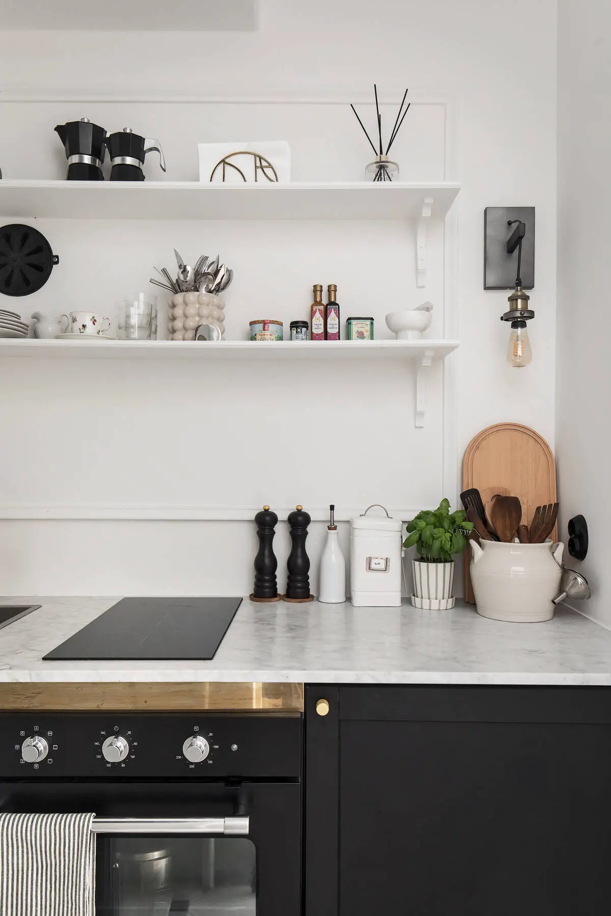 30 平米瑞典豪华公寓，经典与时尚并存-11