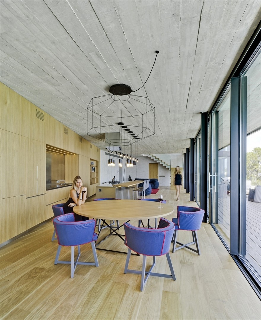 Concretus House is a Brutalist-Style Home in Cala Sardinera, Spain-10