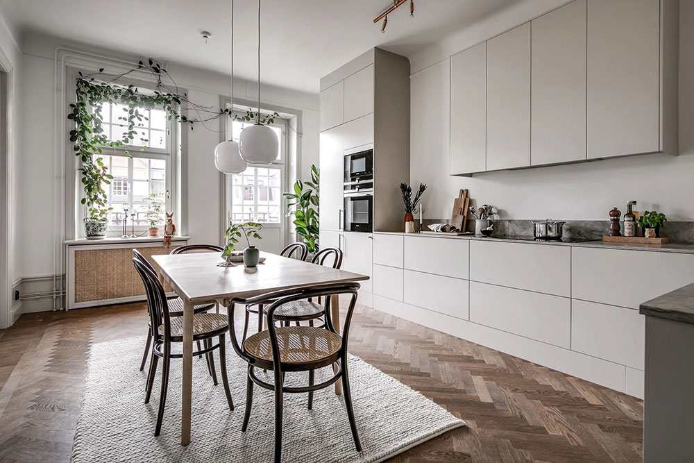 北欧风格公寓的黑色天花板设计-10