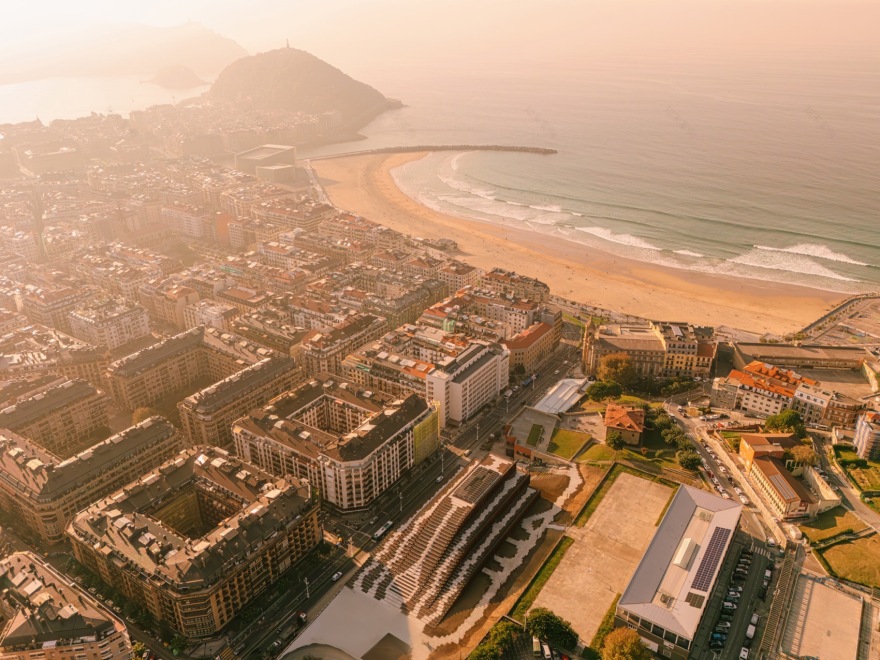 “美食开放生态系统”,西班牙 / BIG-4