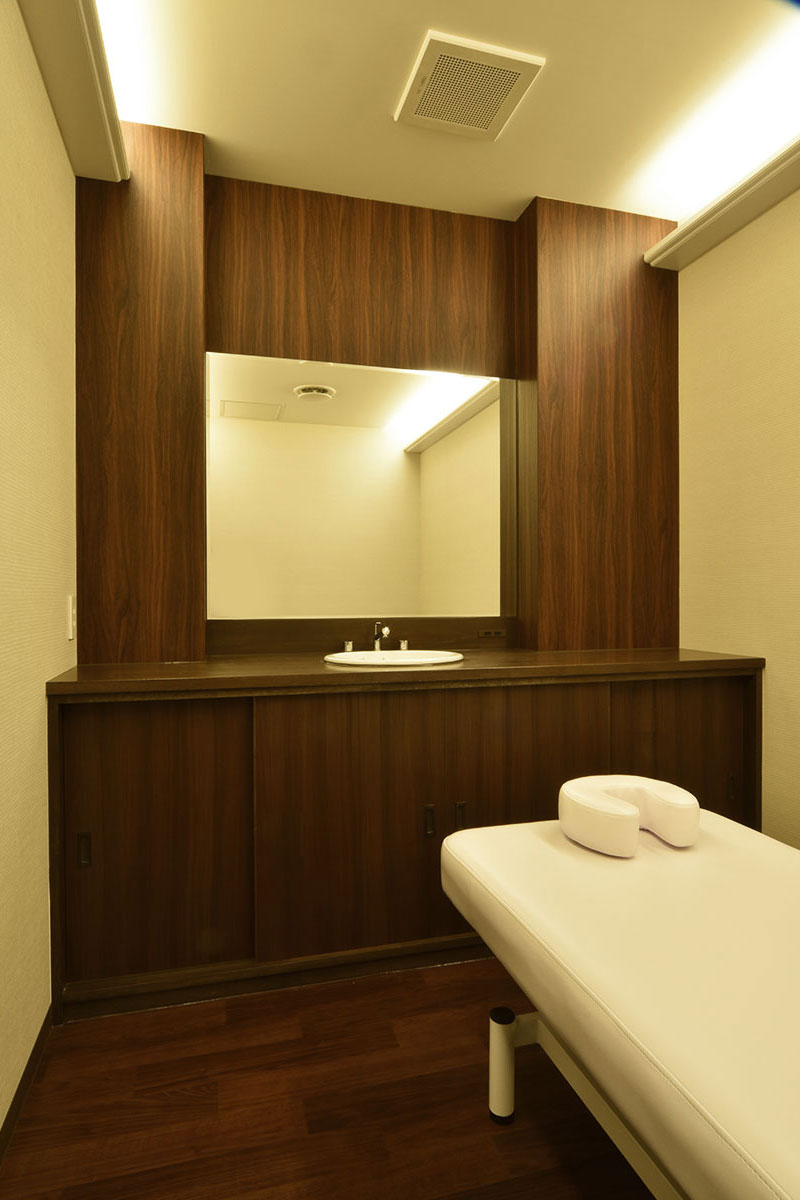 熊本新屋敷整骨院DOLPHIN丨日本熊本丨クラフトワン一級建築士事務所-7