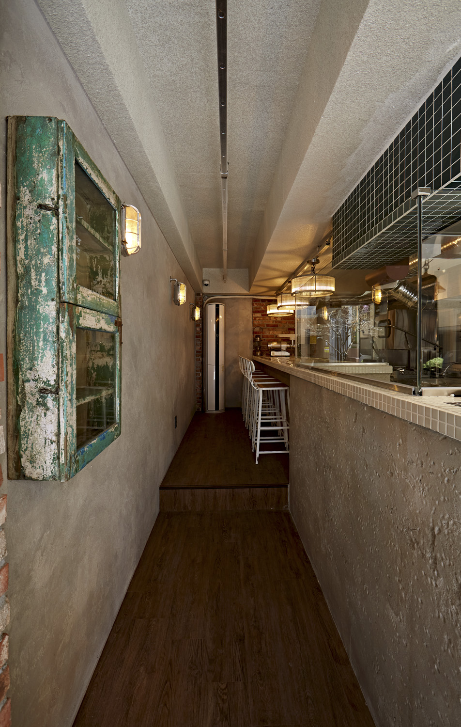 "现代简约餐厅设计 - 8 平米小空间的完美利用"-10