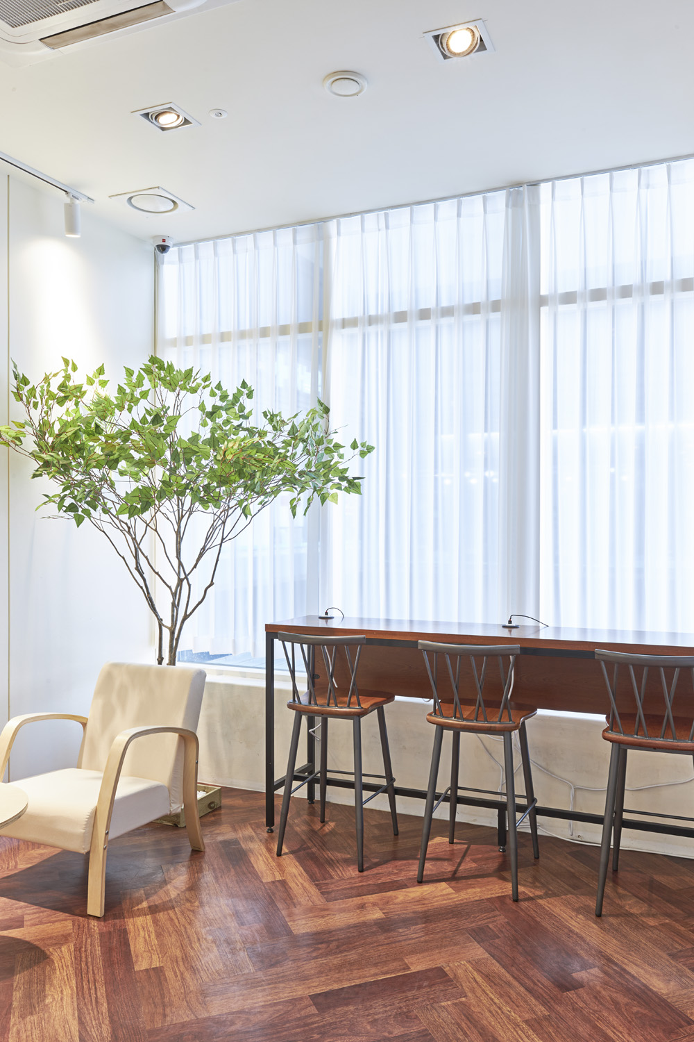 15 坪韩式洗衣房，打造温馨咖啡馆氛围-15