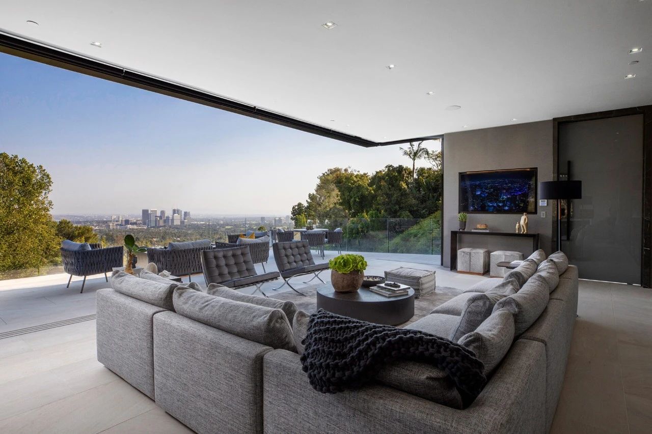 比弗利山庄奢华别墅设计,极致舒适与科技感并存-34