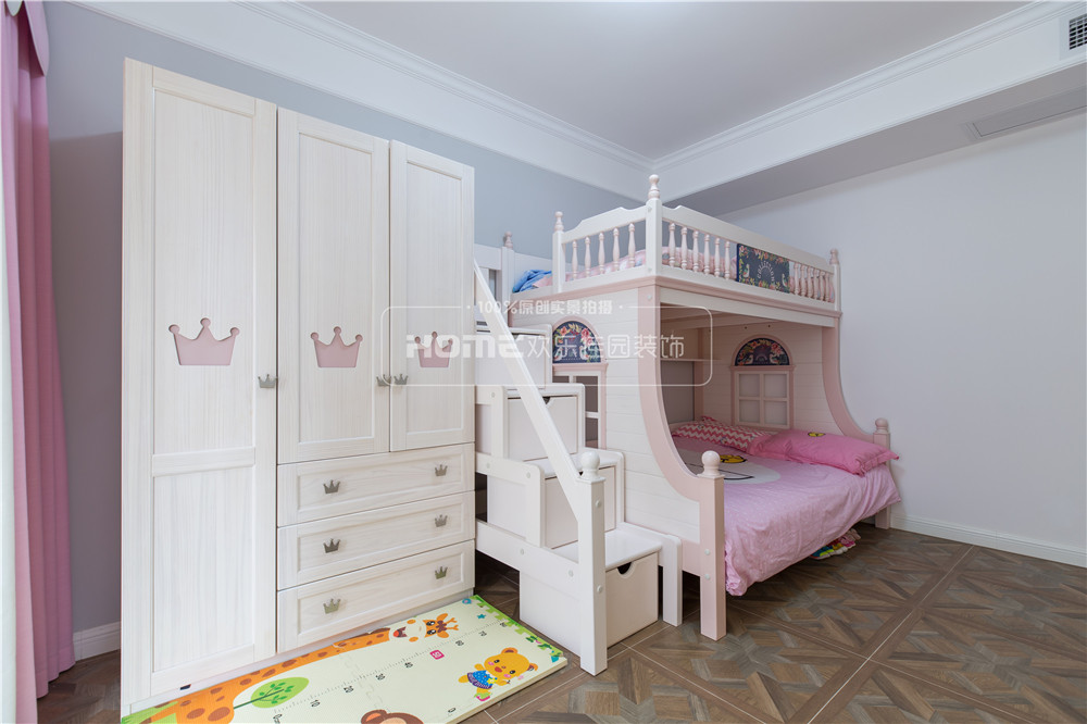 现代美式四口之家,色彩碰撞出的生活浪漫-67