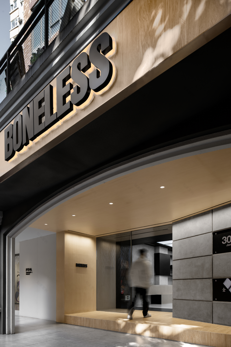 蘑菇云·BONELESS概念店丨中国广州丨蘑菇云设计工作室-0