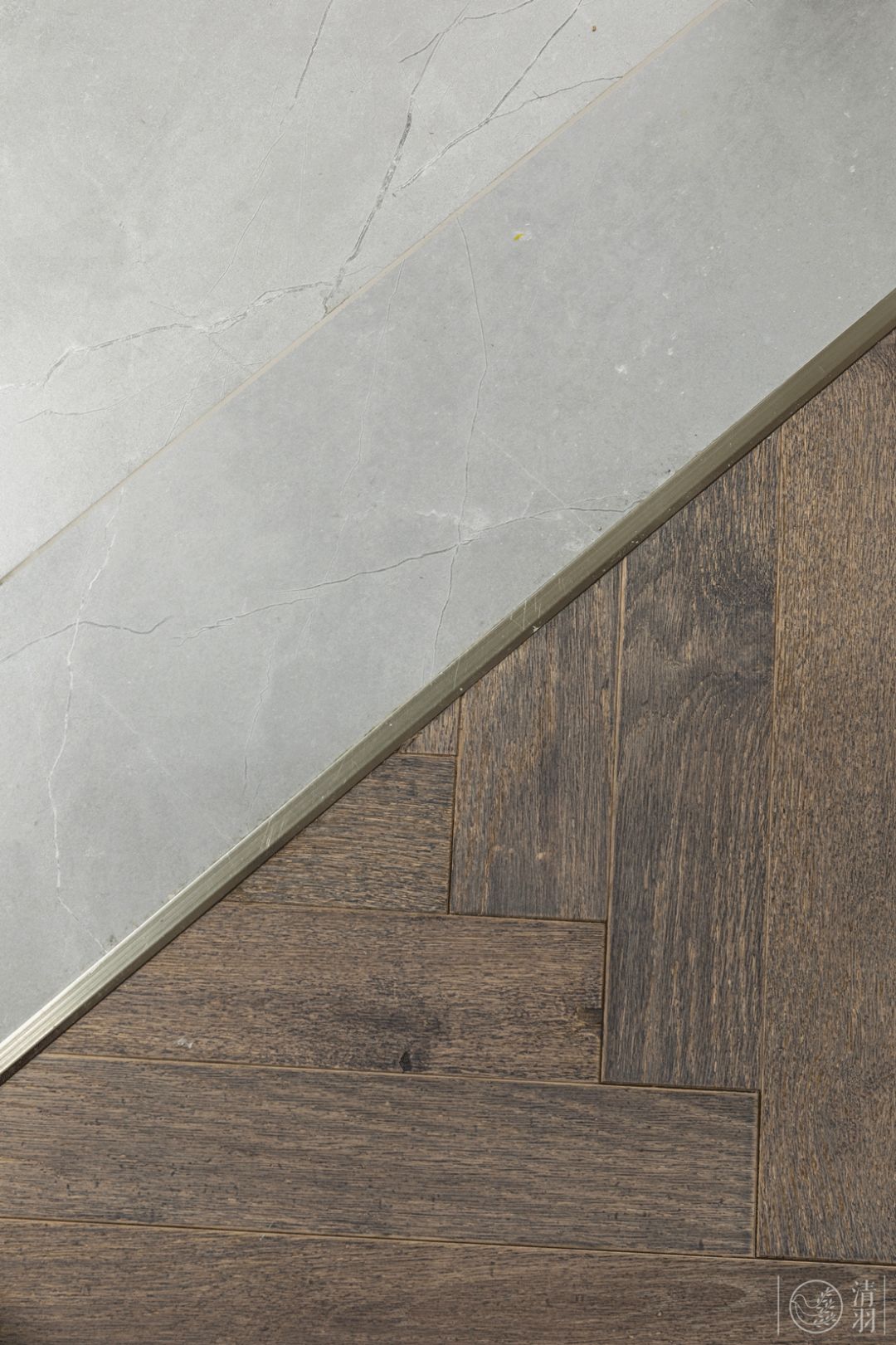 成都市复式公寓的现代简奢花园生活-137