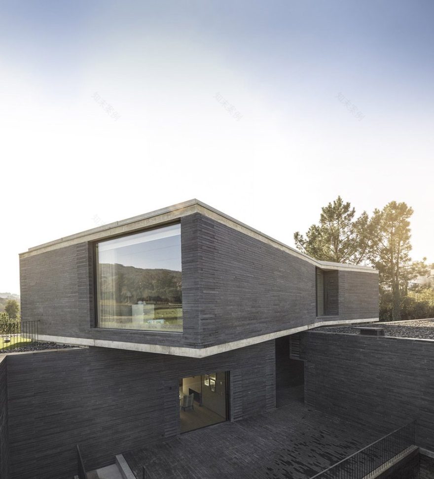 葡萄牙 RPFV 别墅,融入自然与历史的现代住宅设计-27