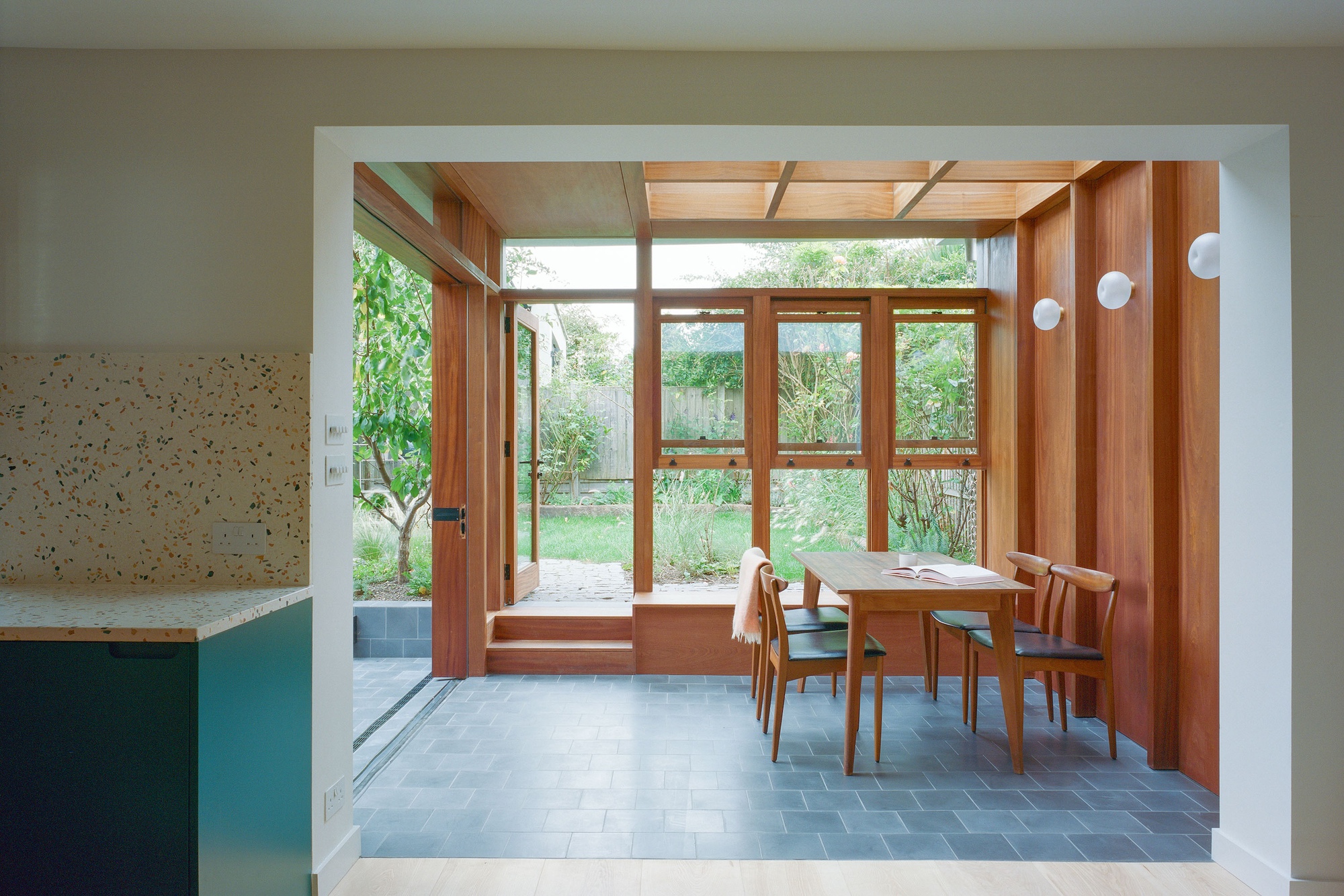 阳光朝上 E·延伸丨英国伦敦丨THISS Studio-13