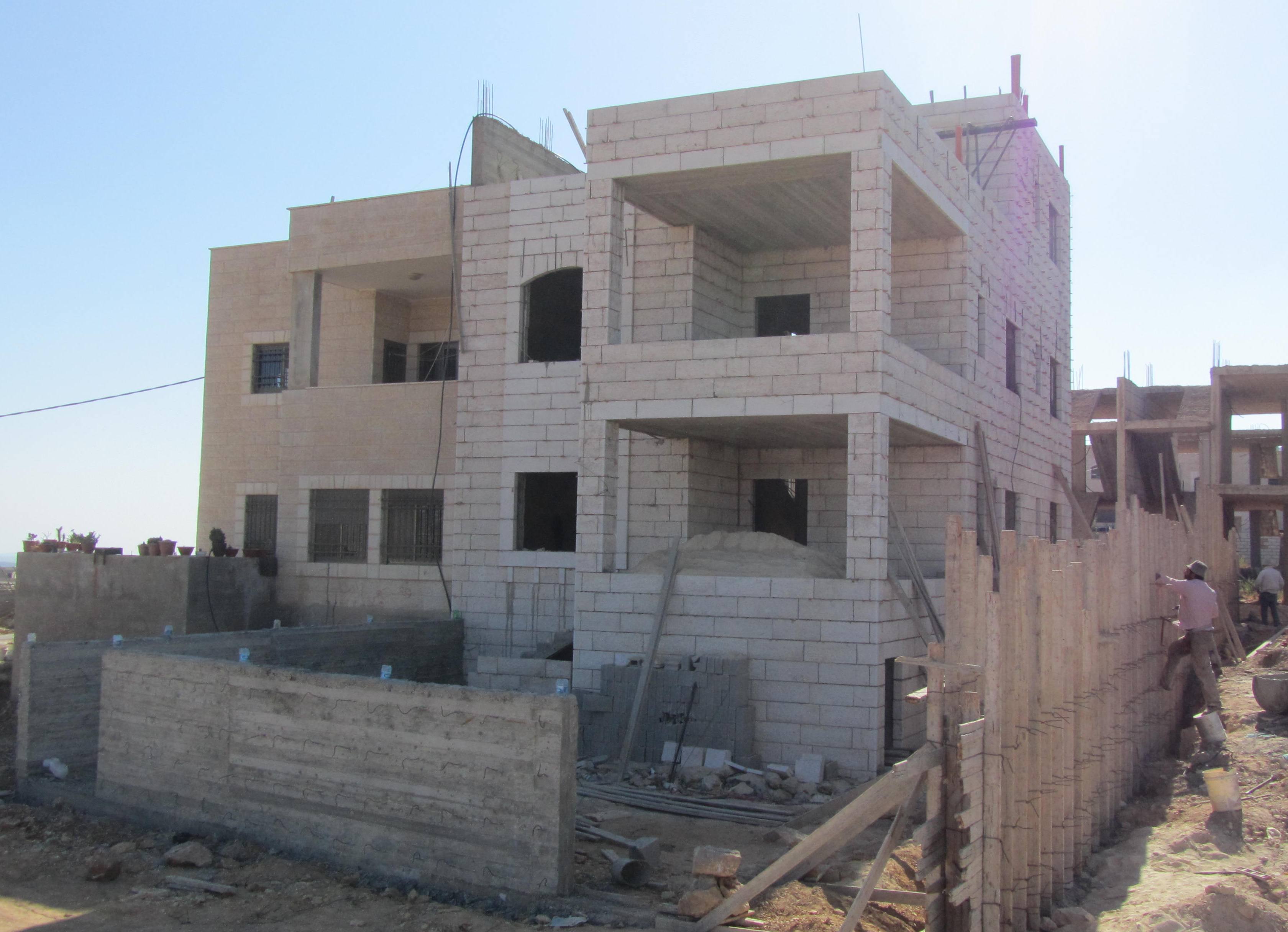 S. House / using BIM technology-5